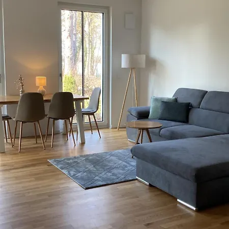 Apartment Modernes Voll Moebliertes Am Mit Garten, Nahe Ber *